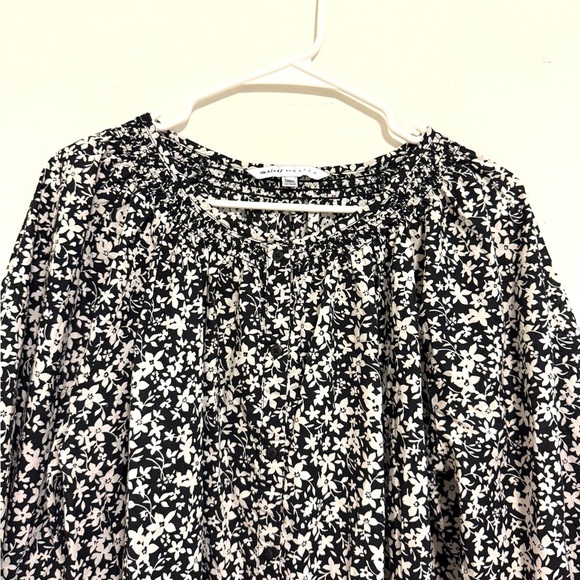 2/$15 The Nines by HATCH Black & White Floral Maternity 3/4 Length Sleeve Blouse - Picture 6 of 12